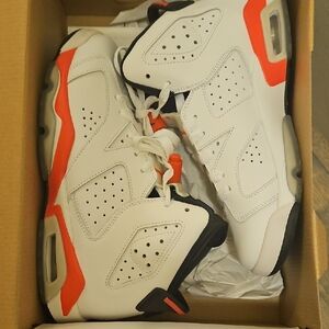Jordan 6 Retro BG sneakers in the "White Infrared"